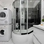 Апартаменты Comfortable Near Park Szczesliwicki By Renters Варшава