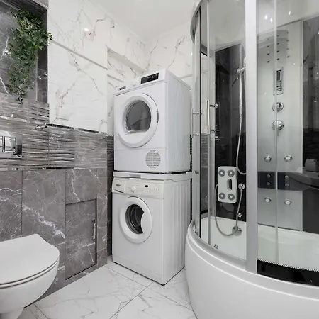 Comfortable Near Park Szczesliwicki By Renters Appartement Varsovie