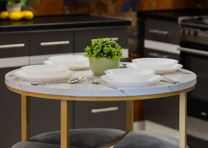 Comfortable Near Park Szczesliwicki By Renters *