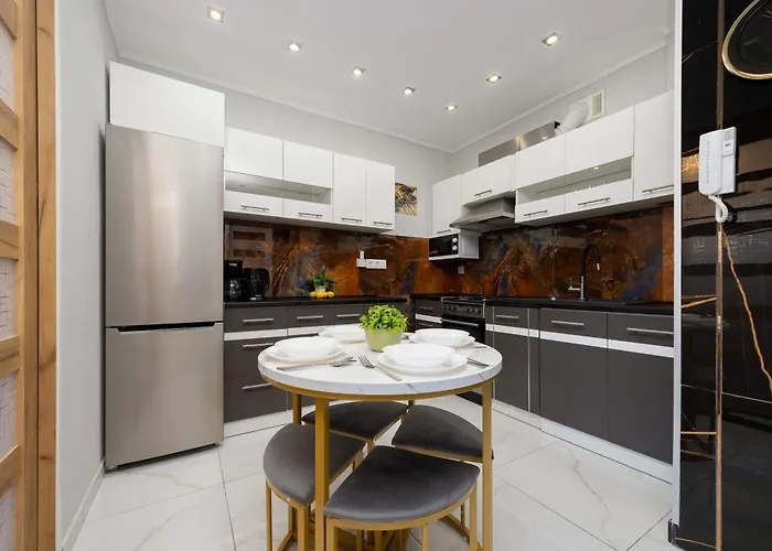 Comfortable Near Park Szczesliwicki By Renters *