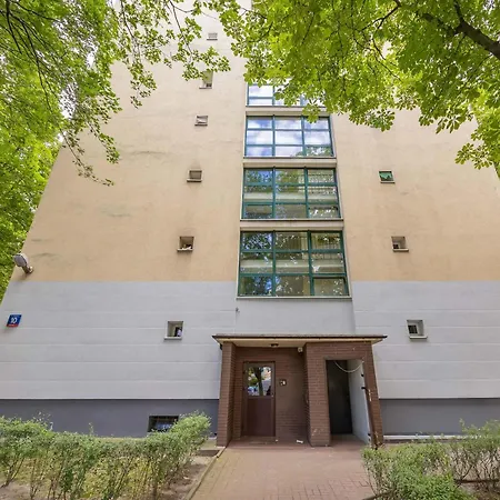 Comfortable Near Park Szczesliwicki By Renters Apartamento